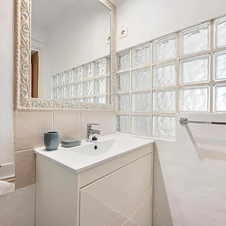 Acogedor Estudio En Pedregalejo Junto Al Mar Malaga